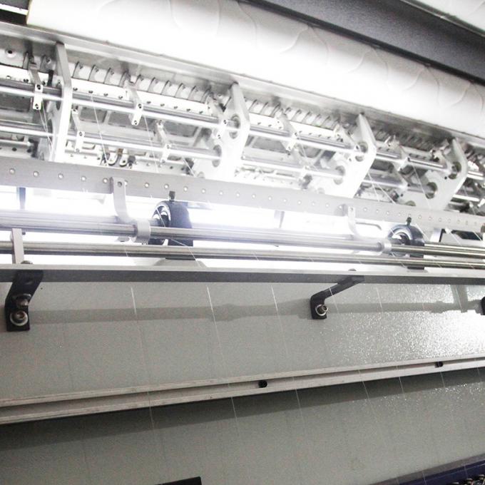 1200RPM компьютеризировало shuttleless выстегивая машину для производства YXN-94-3D тюфяка
